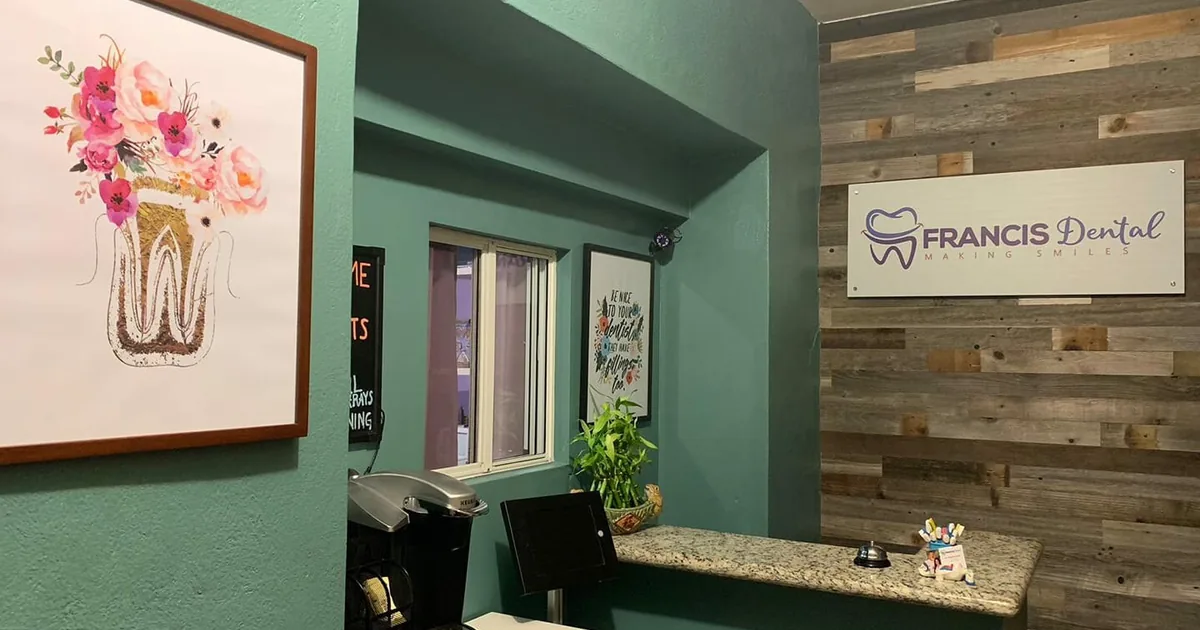 Francis Dental Rosarito