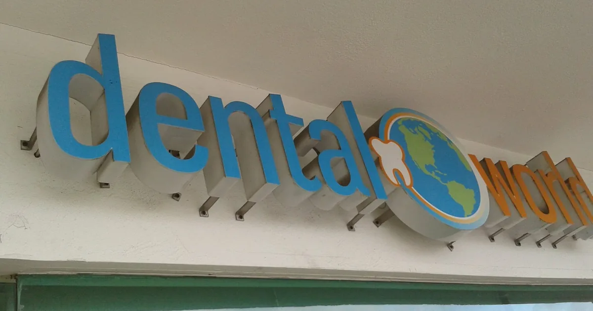 Clínica Dental World