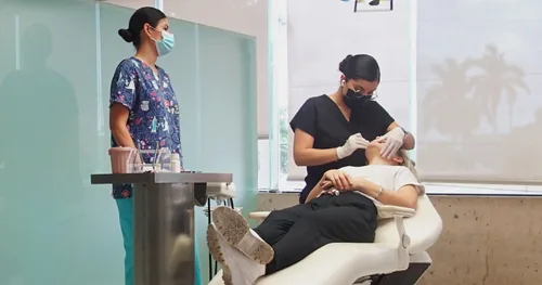 Dentista Oscar Cueva Herrera, consultorio dental en Ciudad Obregón, Sonora
