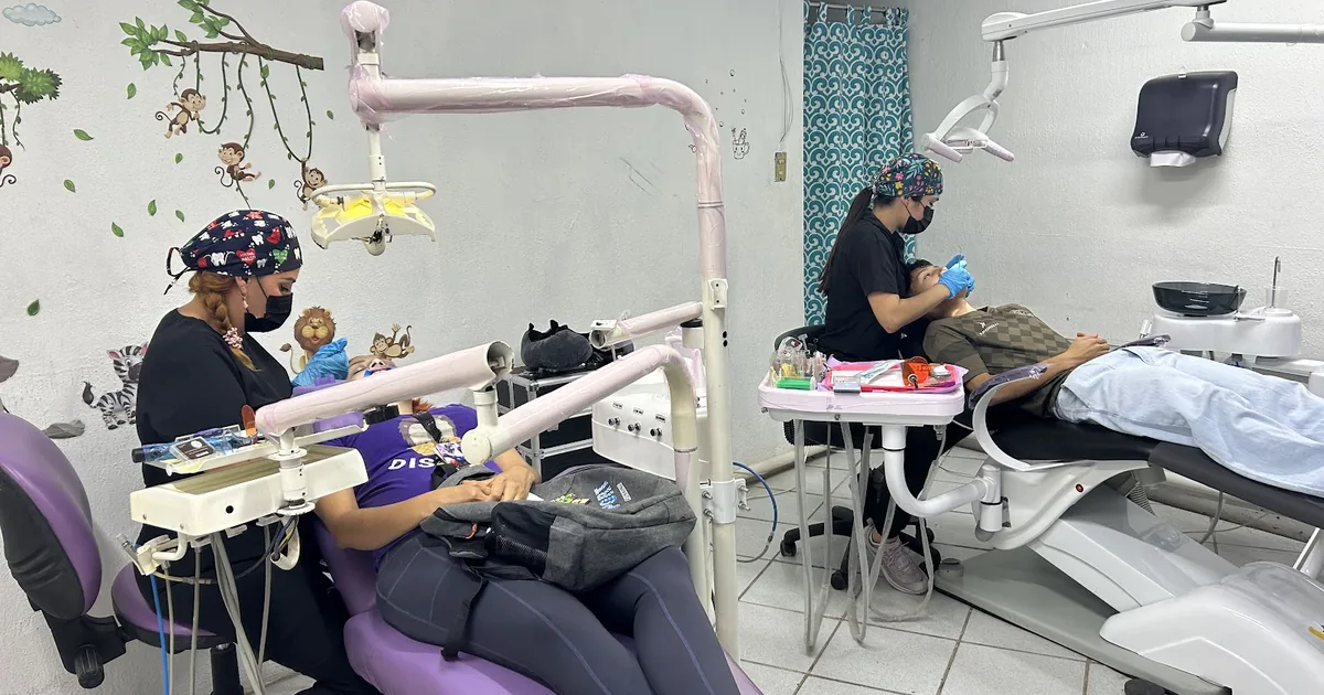 Consultorio Dental DELUR