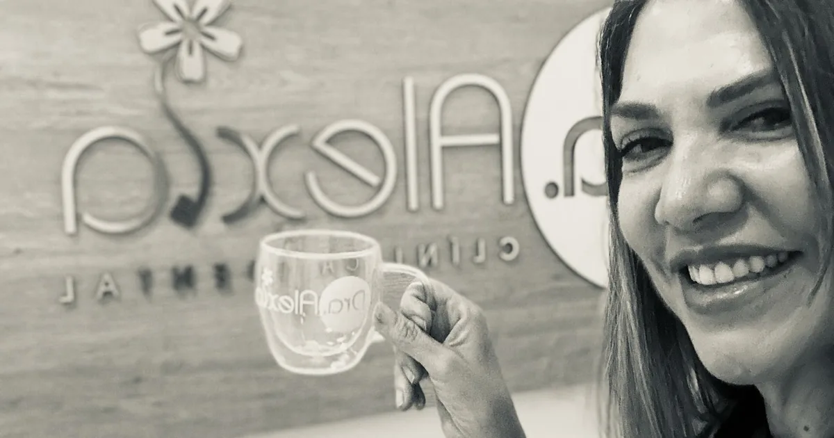 Dra Alexia Clínica Dental Top Doctor Spark e Invisalign ®